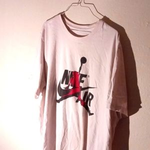 Nike air jordan white xxl t shirt